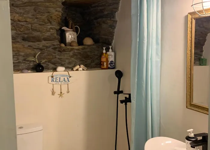 Παραδοσιακός Πέτρινος Ξενώνας Σε Φάρμα アパート *